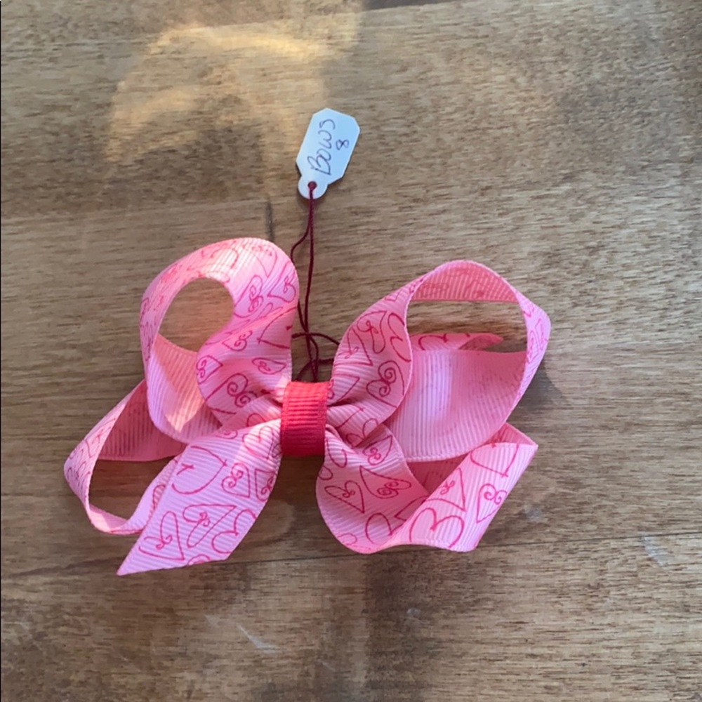 Heart bow